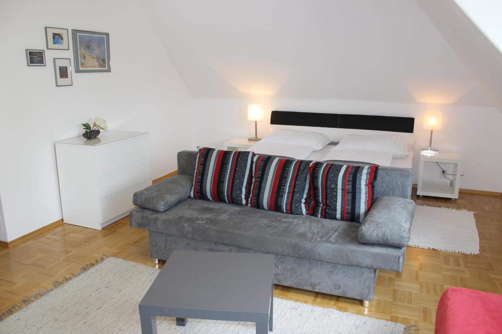 Ferienwohnung Und Gaestezimmer Korb Krumpendorf Exteriör bild